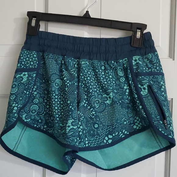 Lululemon Tracker Shirt IV 4in Women's Sz 6 Pretty Lace Bali Breeze - Picture 1 of 2